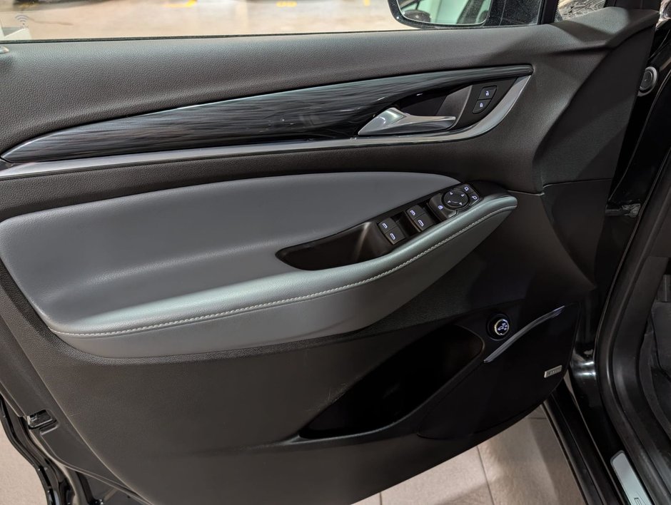 2020 Buick Enclave Essence-10