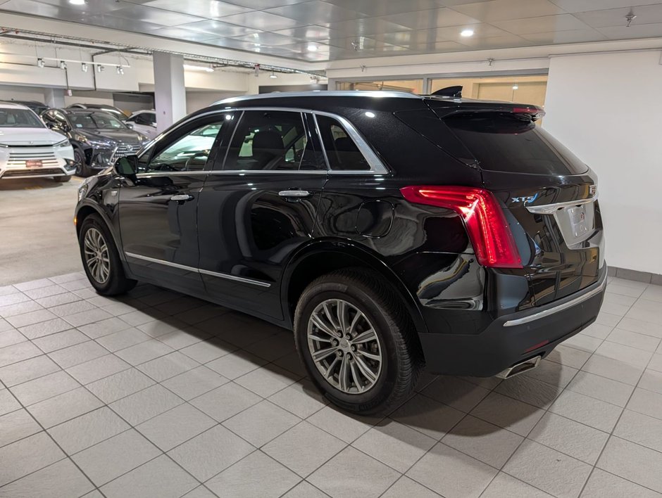 2017 Cadillac XT5 LUXURY PACKAGE-2