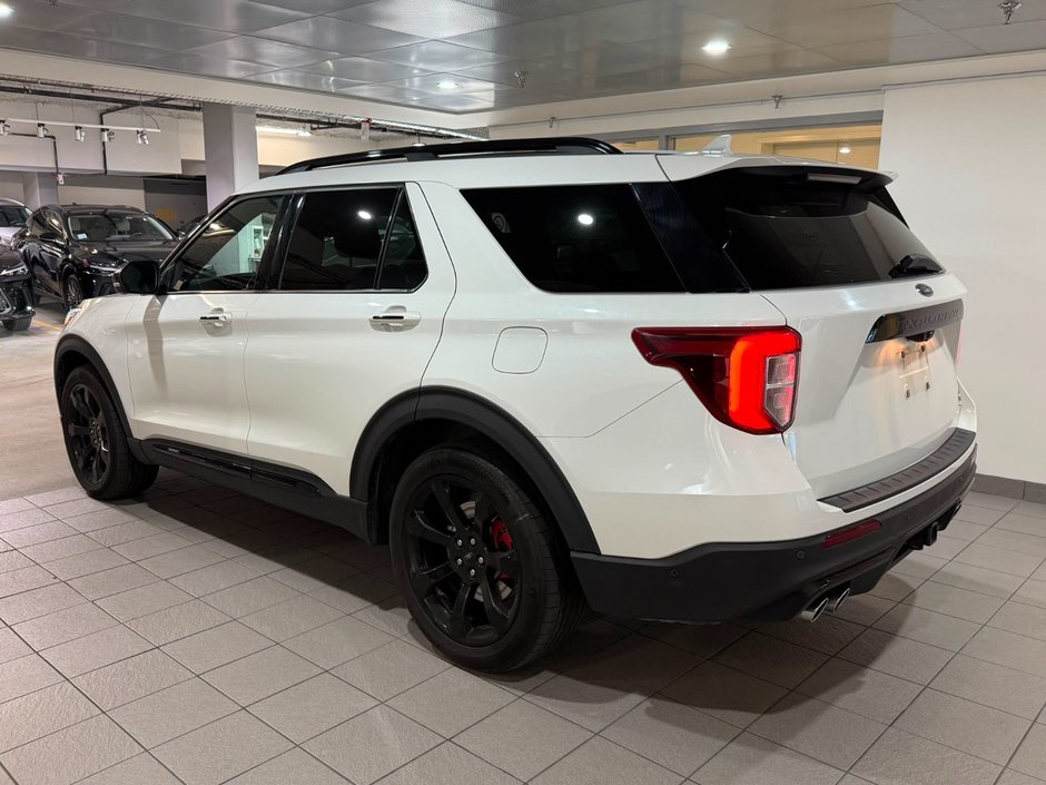 2020 Ford ExplorerST ST-2
