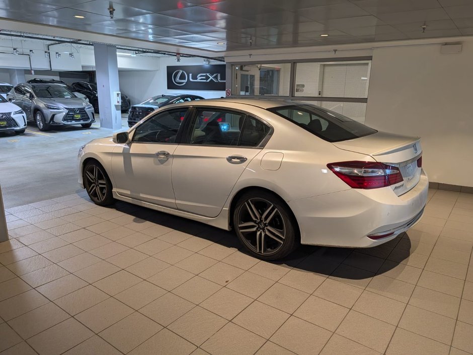 2016 Honda AccordEX Touring-2