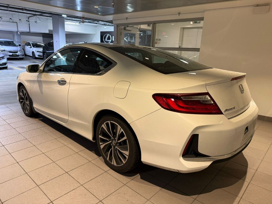 2017 Honda AccordEX EX-2