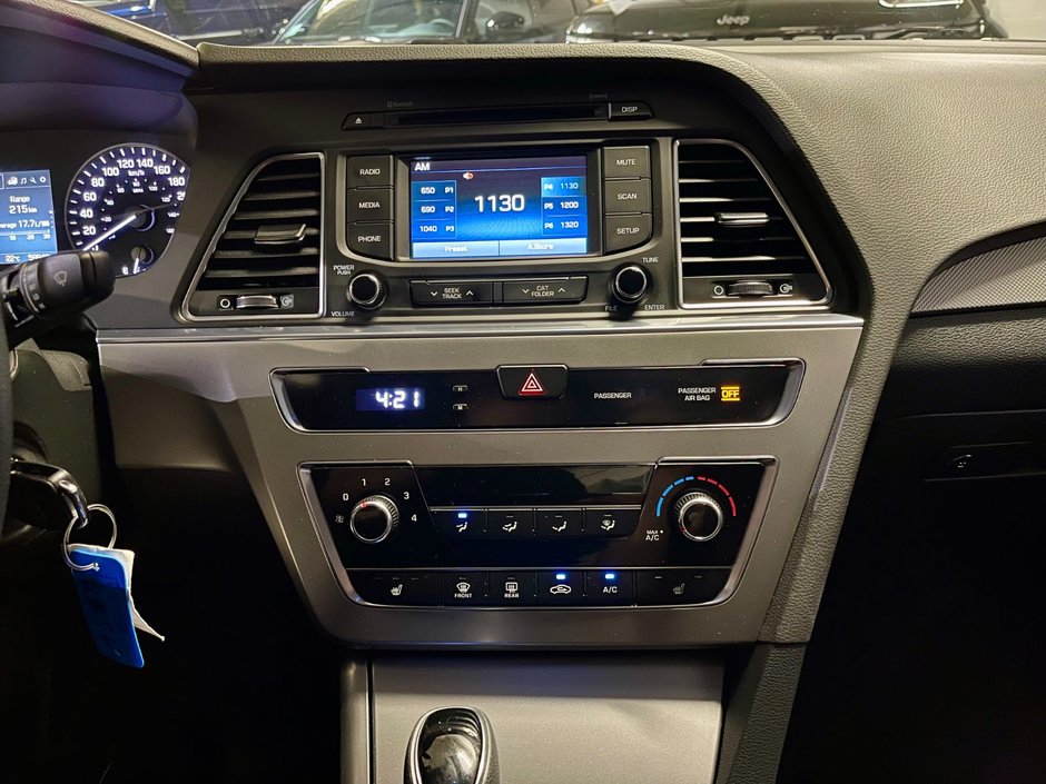 2016 Hyundai SonataGL 2.4L GL-19