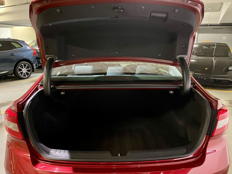 2016 Hyundai SonataGL 2.4L GL-11