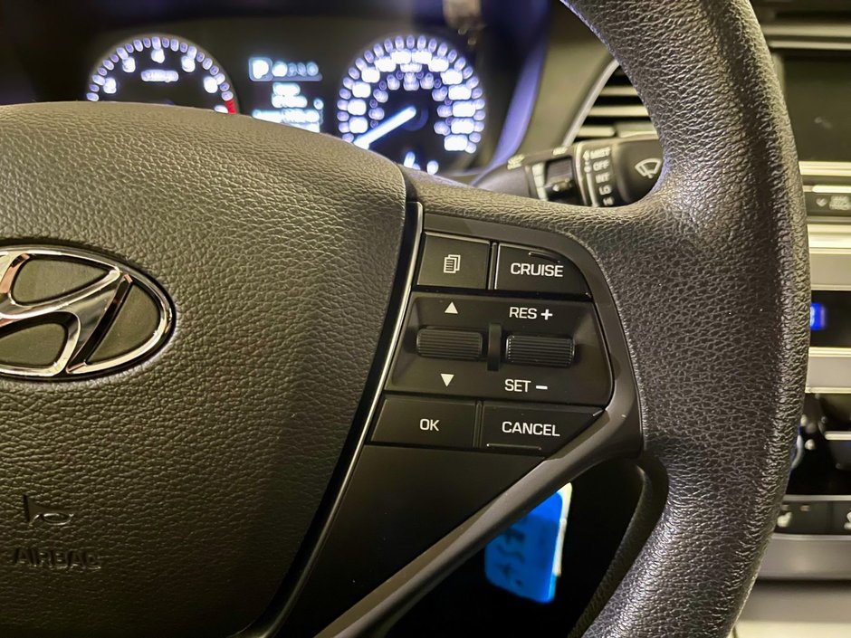 2016 Hyundai SonataGL 2.4L GL-16