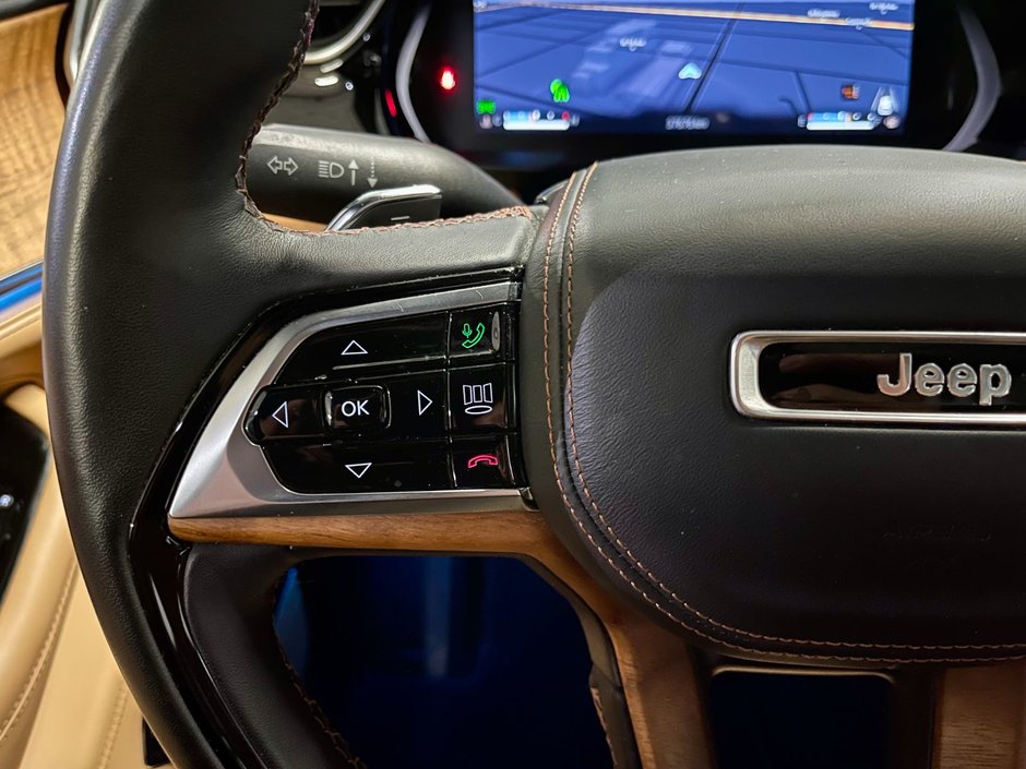 2022 Jeep Grand CherokeeSummit Reserve-15