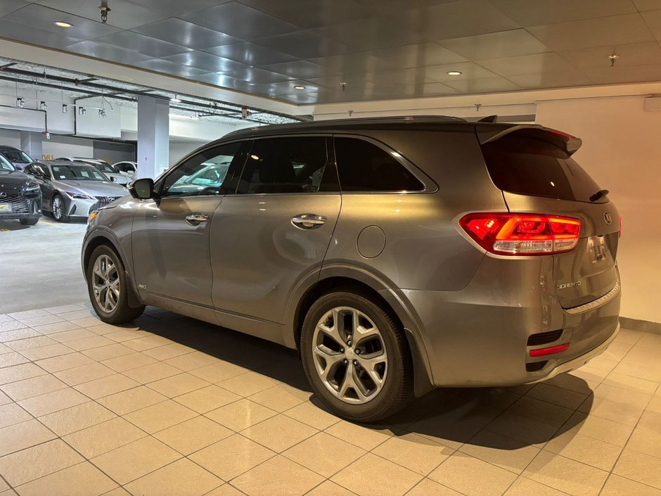 2016 Kia SorentoLimited-2