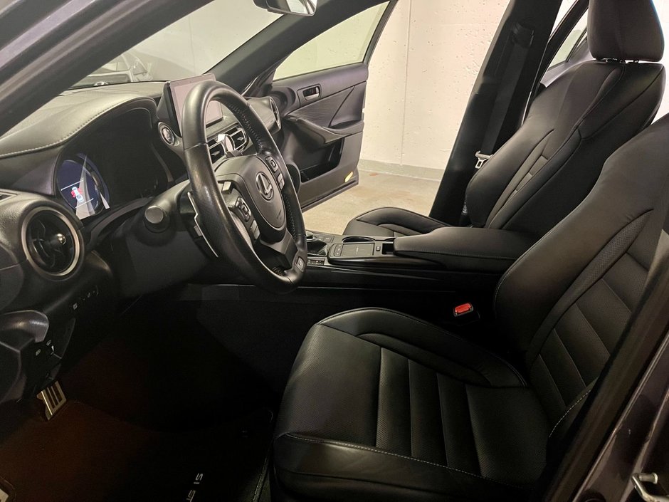 2021 Lexus IS 300 AWD IS 300-10