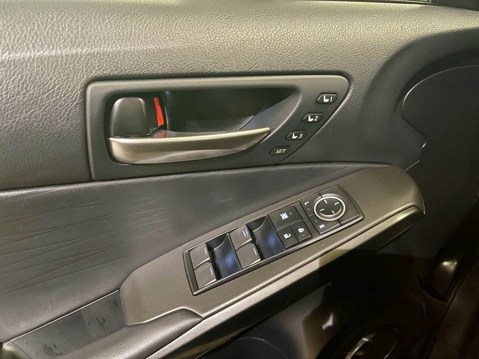 2021 Lexus IS 300 AWD IS 300-12