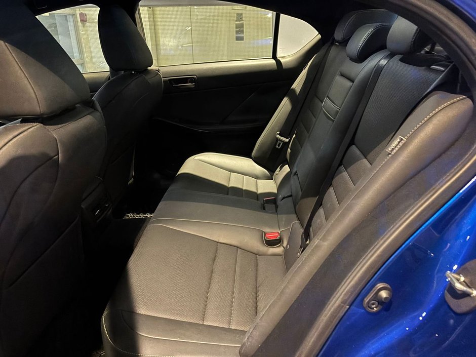 2023 Lexus IS 300 AWD F SPORT 2-4