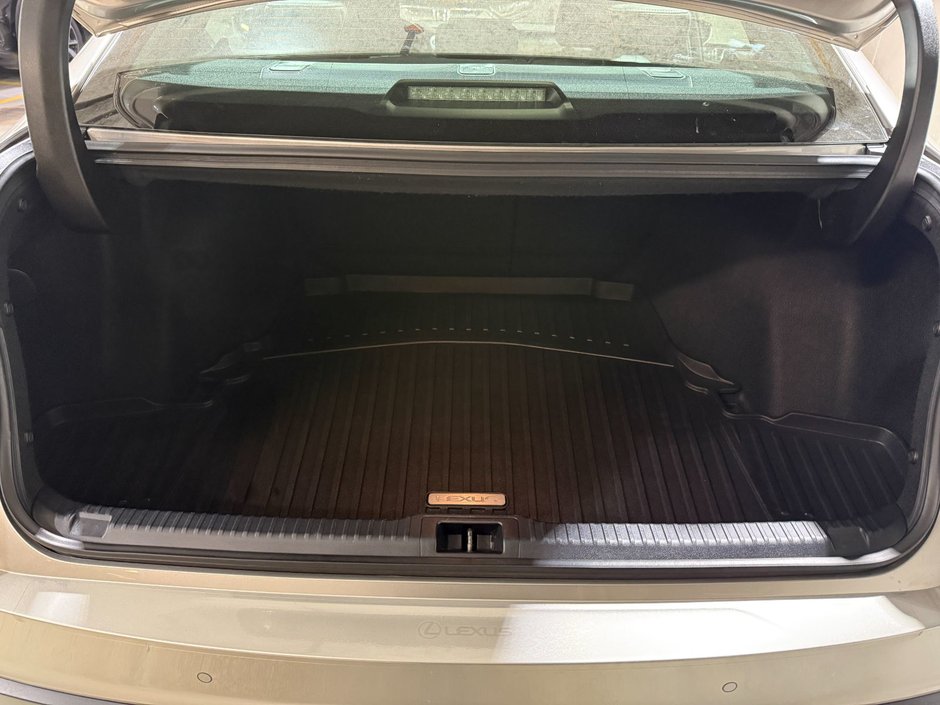 2023 Lexus IS 300 AWD IS 300-11