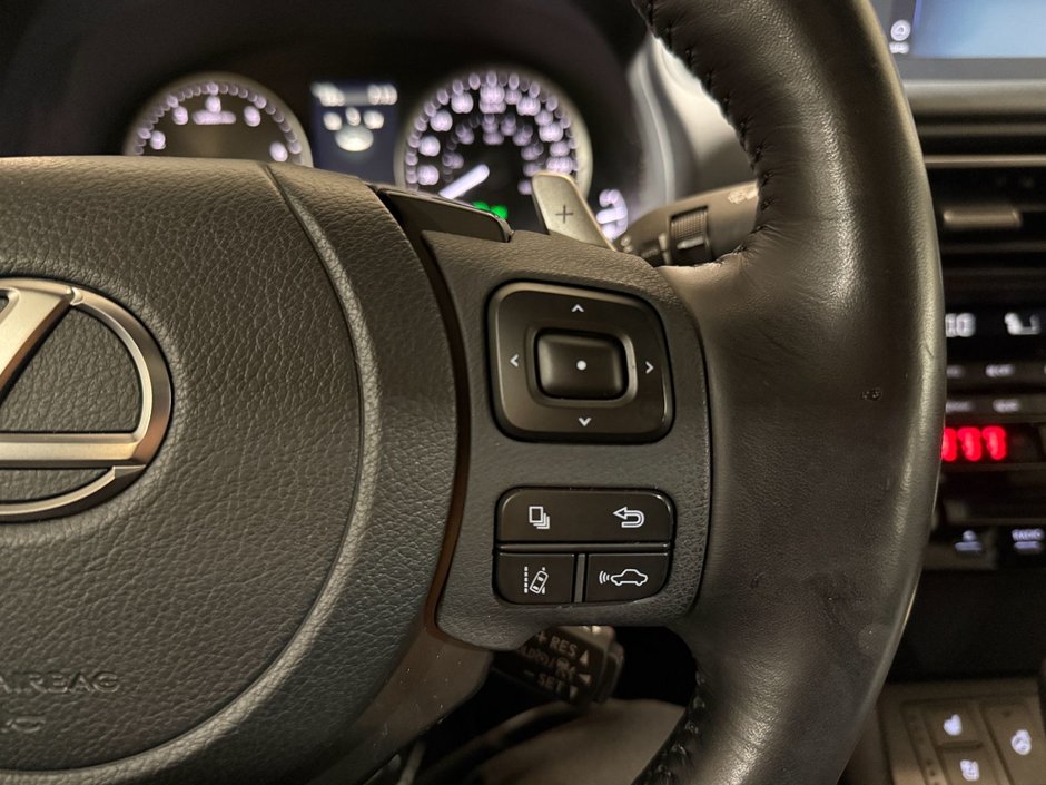 2023 Lexus IS 300 AWD IS 300-16