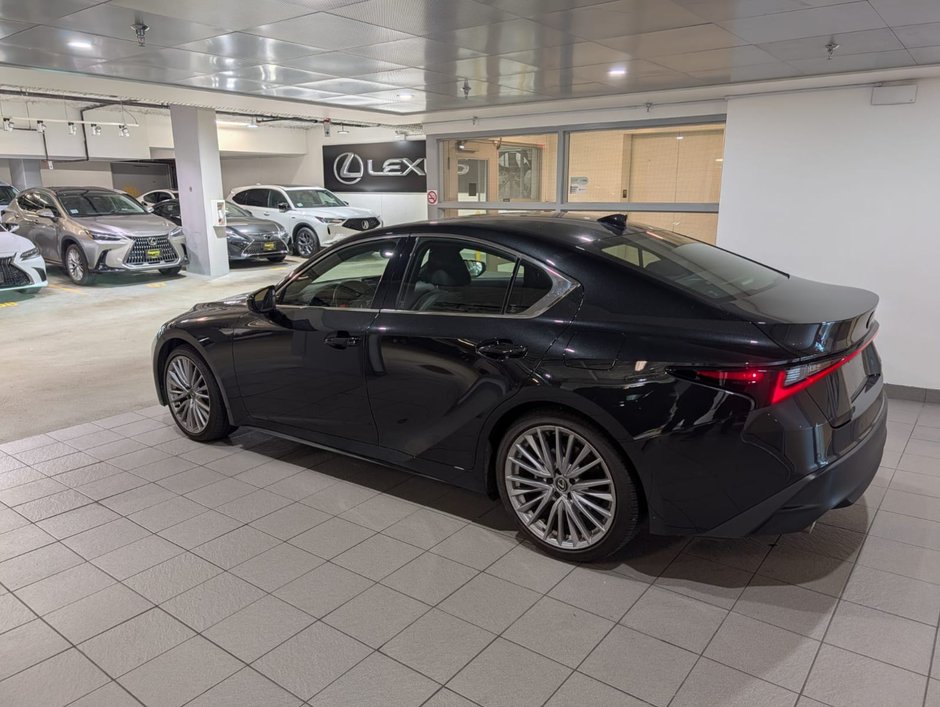 2023 Lexus IS 300 AWD IS 300-2