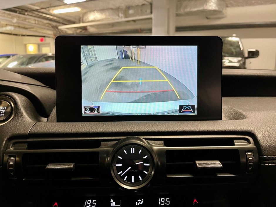 2025 Lexus IS 300 AWD IS 300-18