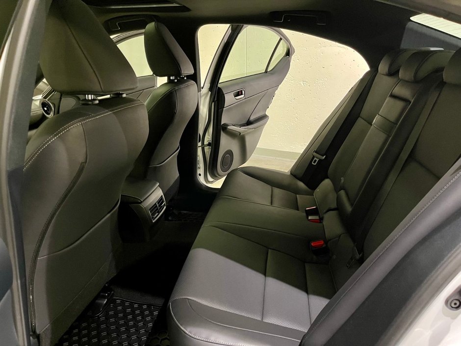 2025 Lexus IS 300 AWD IS 300-8