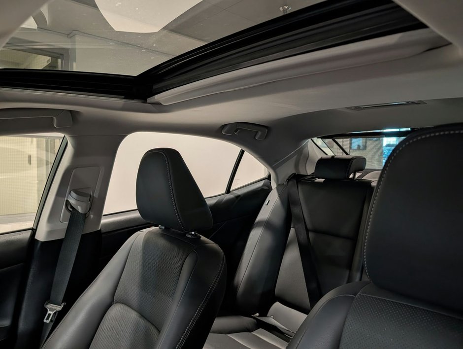 2018 Lexus IS300 AWD Luxury-19