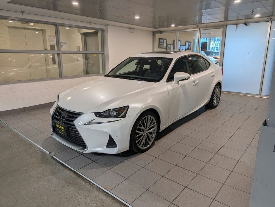 2018 Lexus IS300 AWD Luxury-0