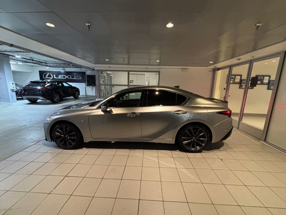 2023 Lexus IS300Base IS 300-3