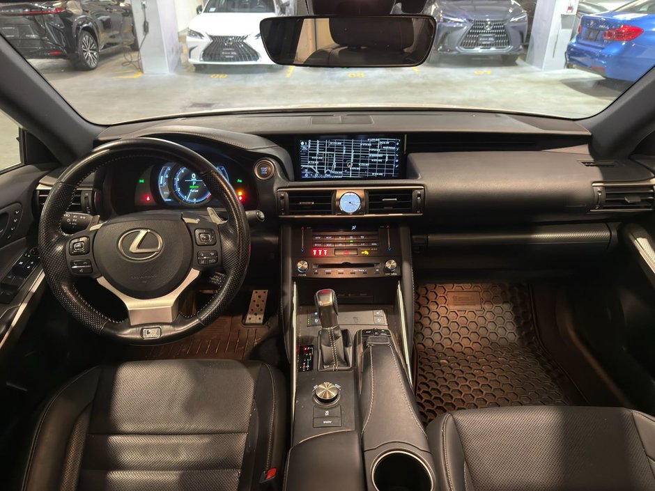 2018 Lexus IS 300 AWD F SPORT 2-3