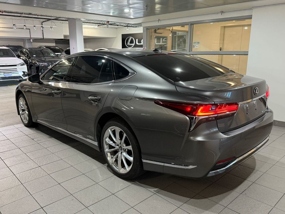 2018 Lexus LS 500h L-2