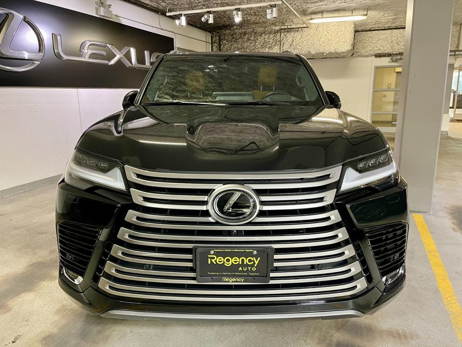 2023 Lexus LX 600 LUXURY PACKAGE-2