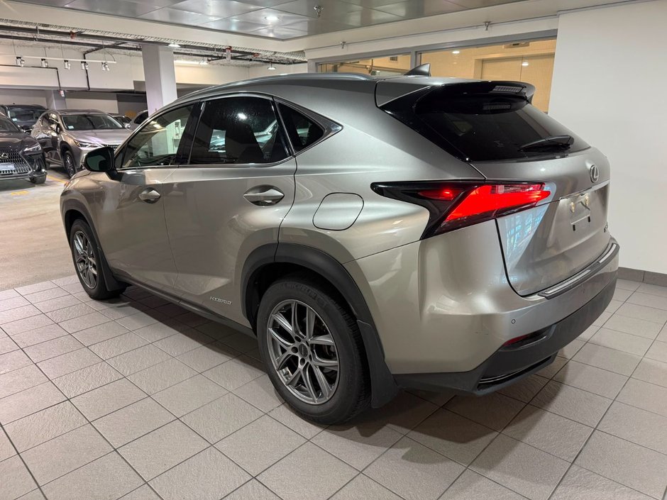 2015 Lexus NX 300h AWD Executive-2