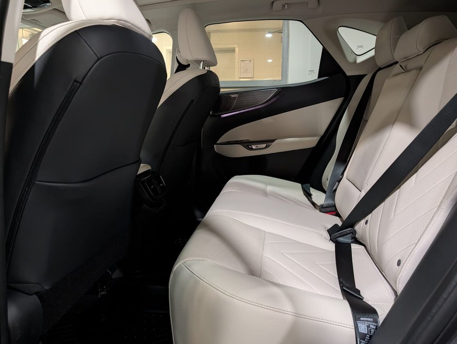 2025 Lexus NX 350-9