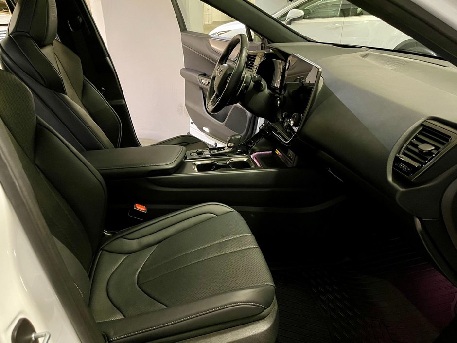2022 Lexus NX 450h+ F SPORT 3-7