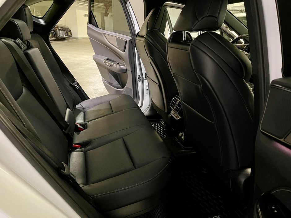 2022 Lexus NX 450h+ F SPORT 3-8