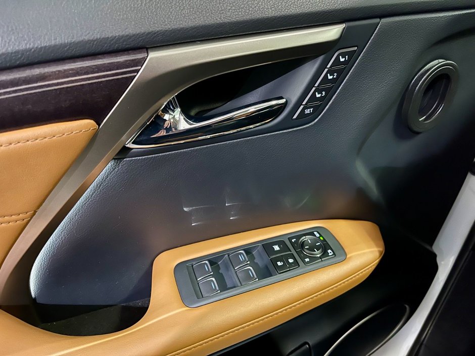 2022 Lexus RX 350 L LUXURY PACKAGE-11