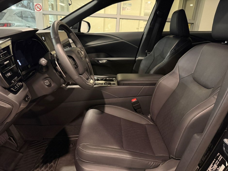 2023 Lexus RX 350h Ultra Luxury-8