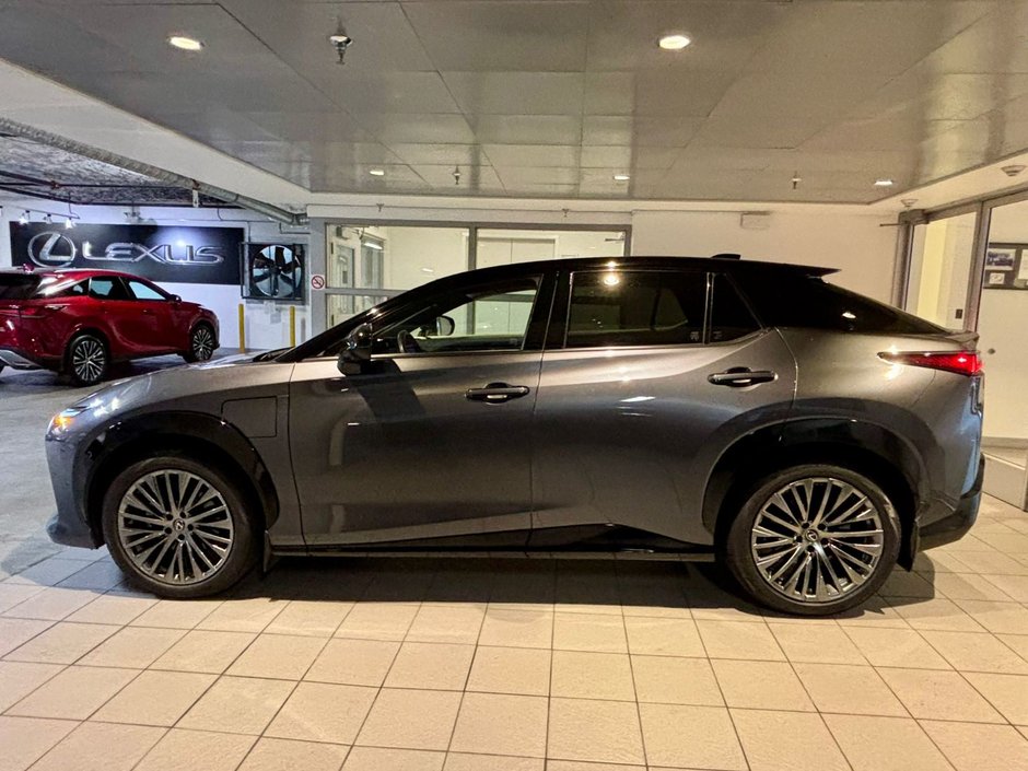 2023 Lexus RZ 450e-3