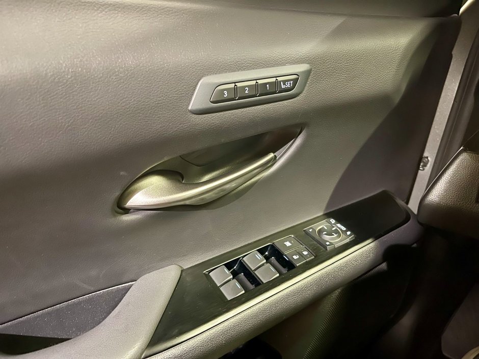 2021 Lexus UX 250H AWD HYBRID LUXURY PKG-12