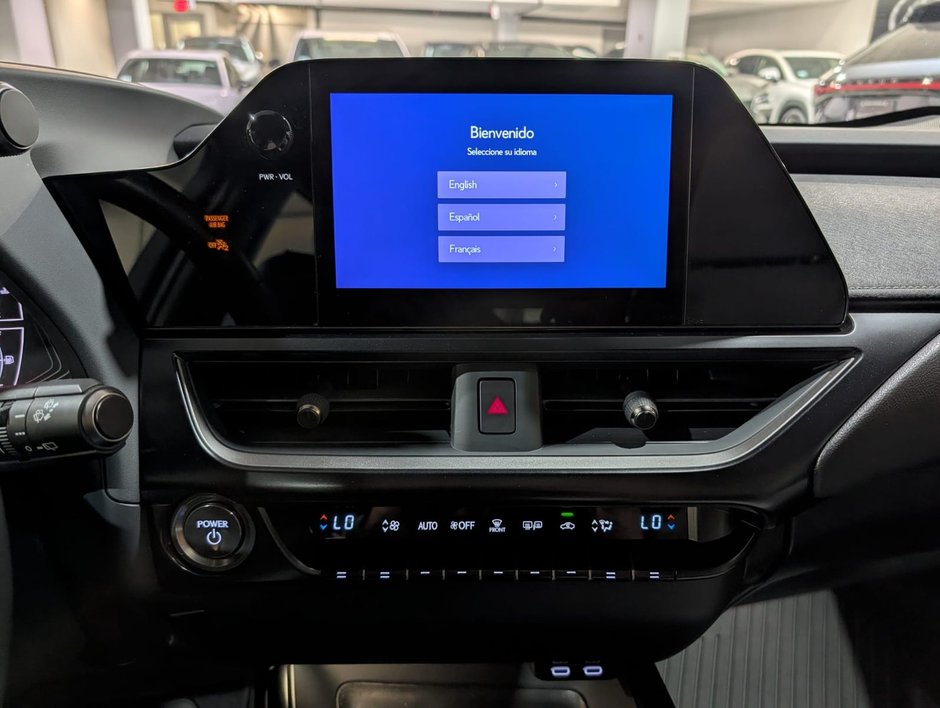 2024 Lexus UX 250H AWD PREMIUM PACKAGE-16