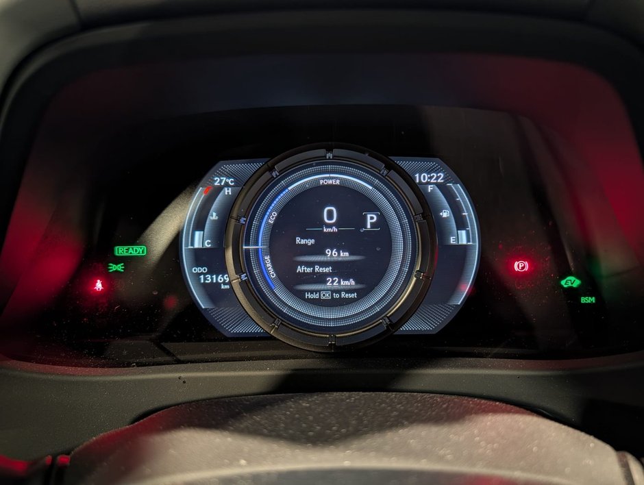 2024 Lexus UX 250h AWD F Sport 2-4