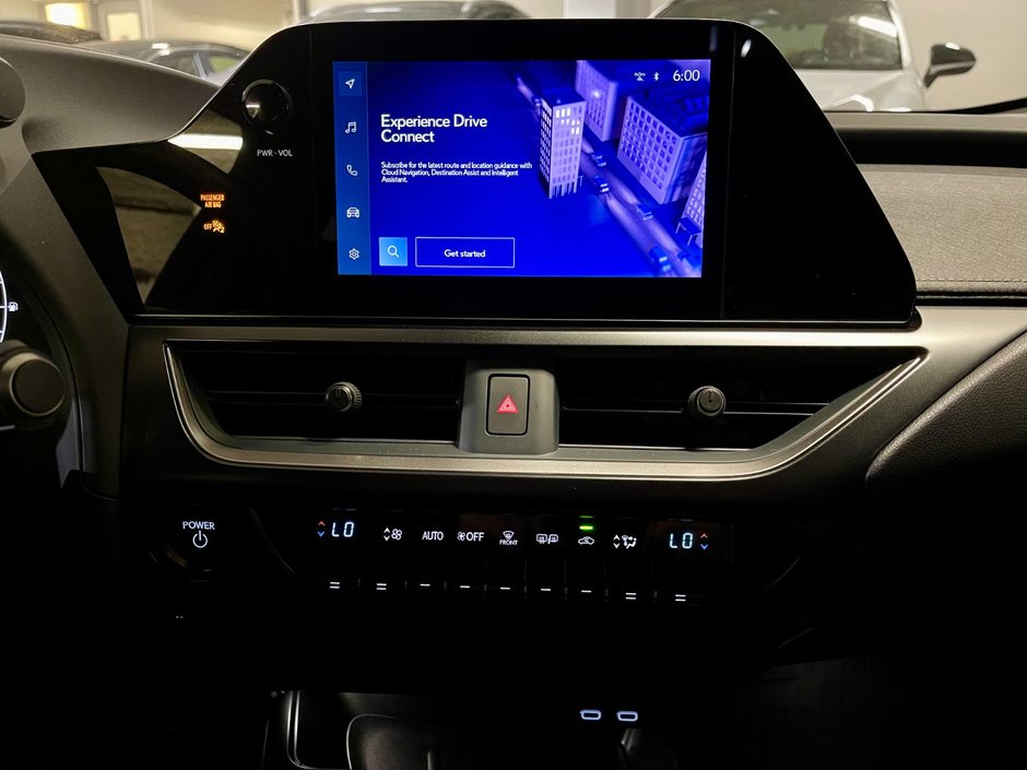 2025 Lexus UX 300h-18