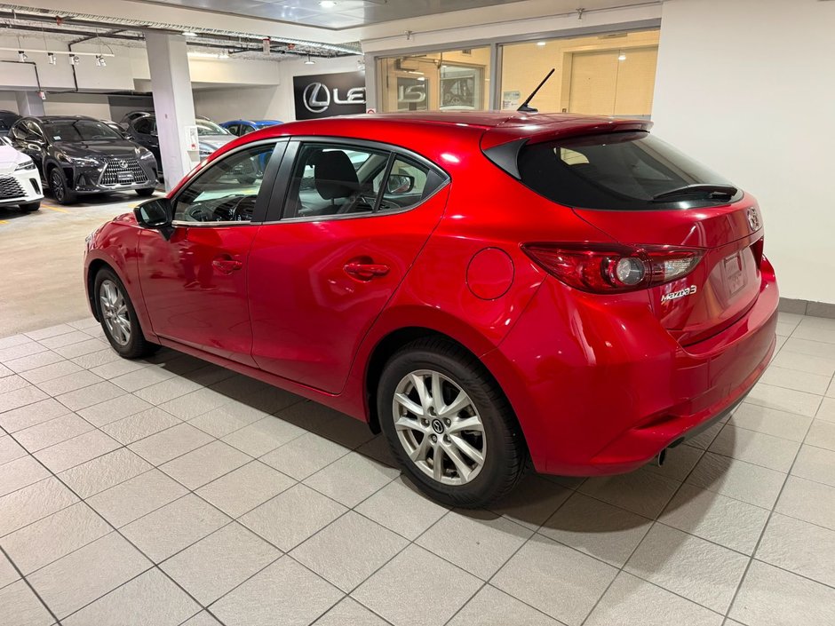 2018 Mazda MAZDA 3 GS-2