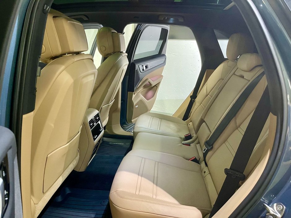 2019 Porsche CayenneBase-9