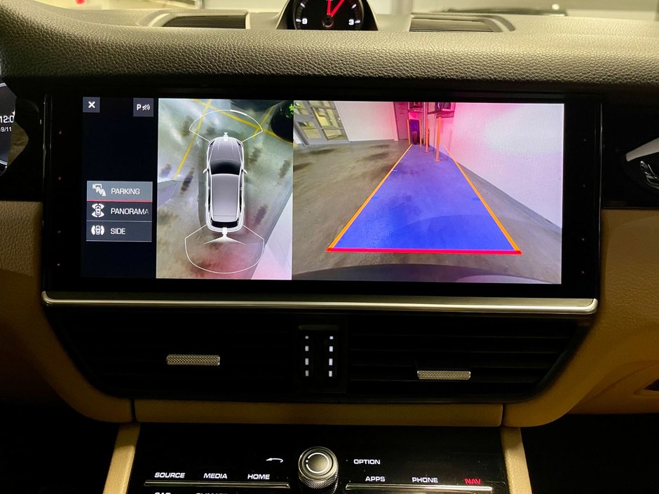 2019 Porsche CayenneBase-18
