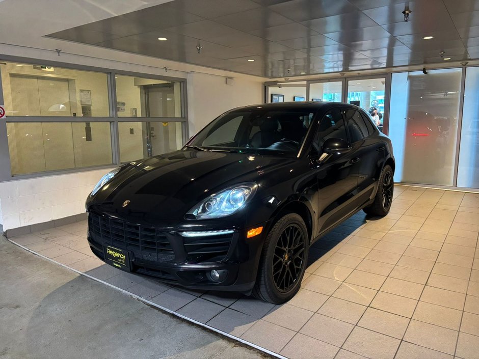 2018 Porsche MacanS S PREMIUM PLUS PKG-0