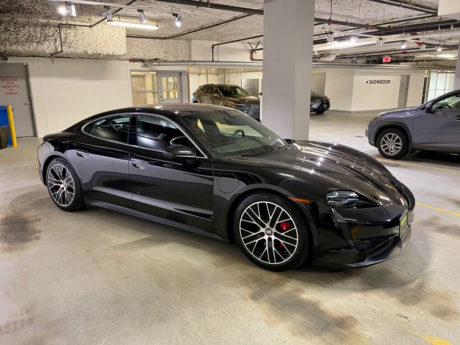 2020 Porsche TAYCAN 4S-3