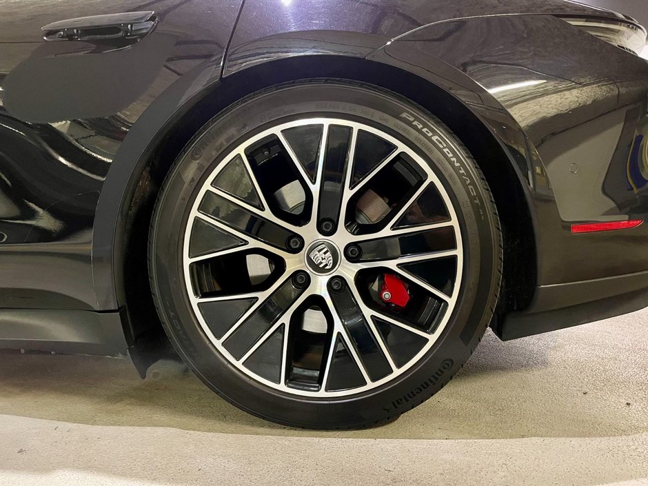 2020 Porsche TAYCAN 4S-6