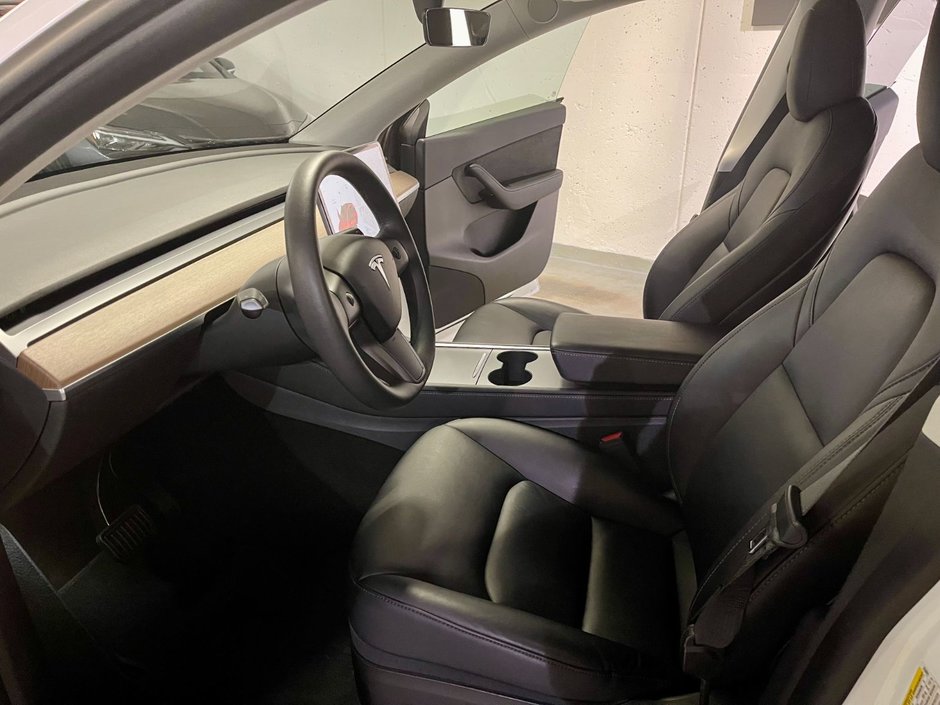 2022 Tesla Model Y DUAL MOTOR LONG RANGE-10
