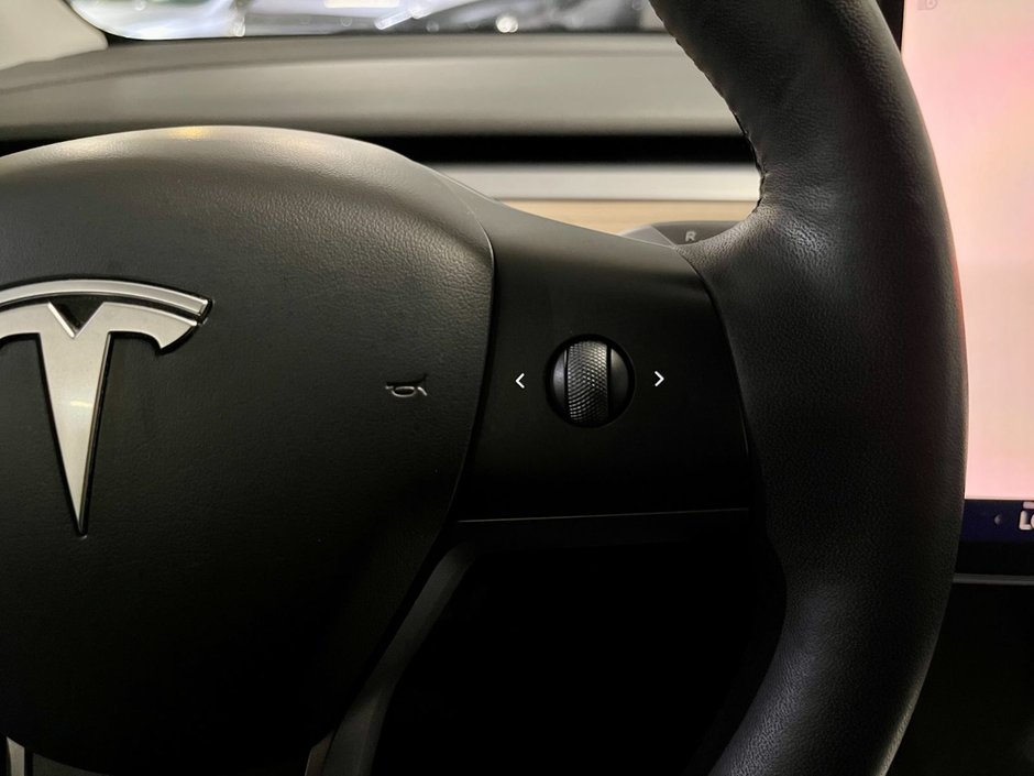 2023 Tesla Model Y Long Range-16