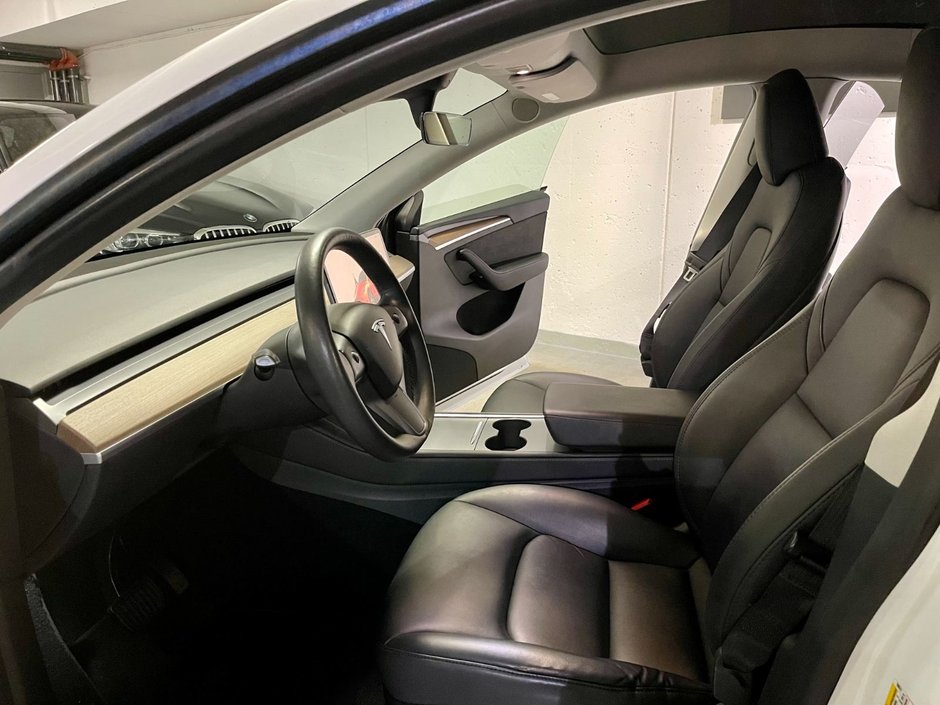 2023 Tesla Model Y Long Range-10