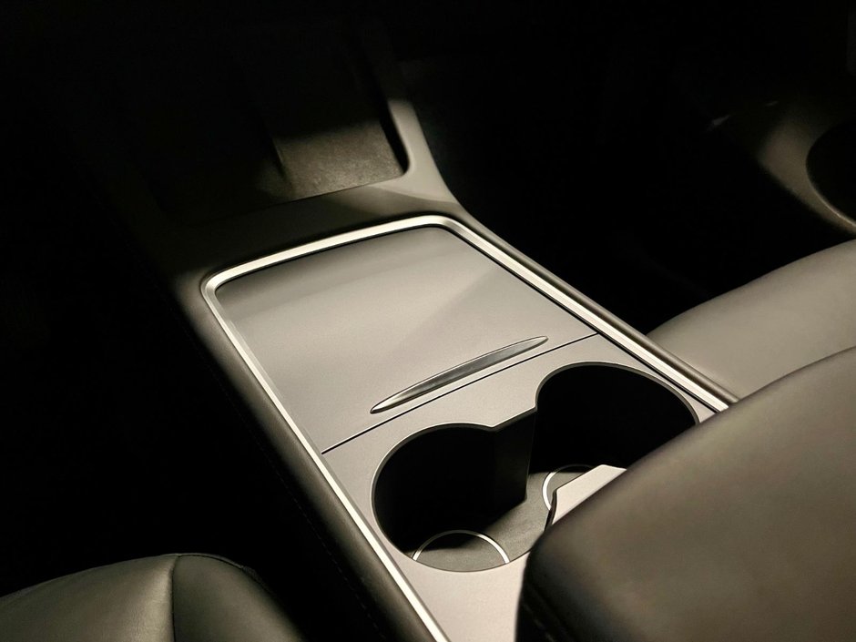 2023 Tesla Model Y Long Range-17