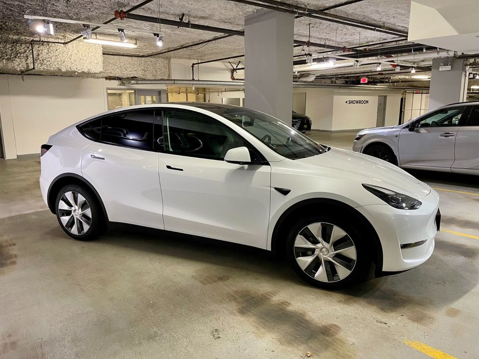 2023 Tesla Model Y Long Range-3