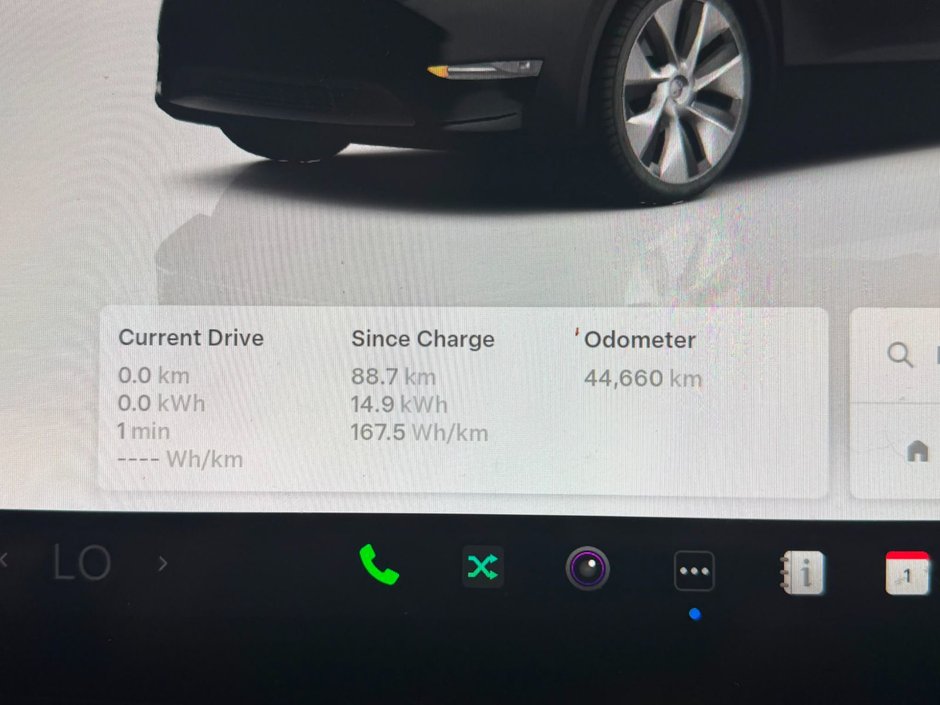 2024 Tesla Model Y Long Range AWD-4