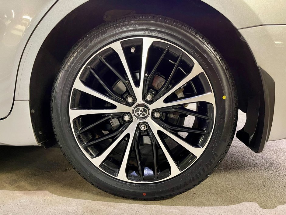 2018 Toyota CamryL-6