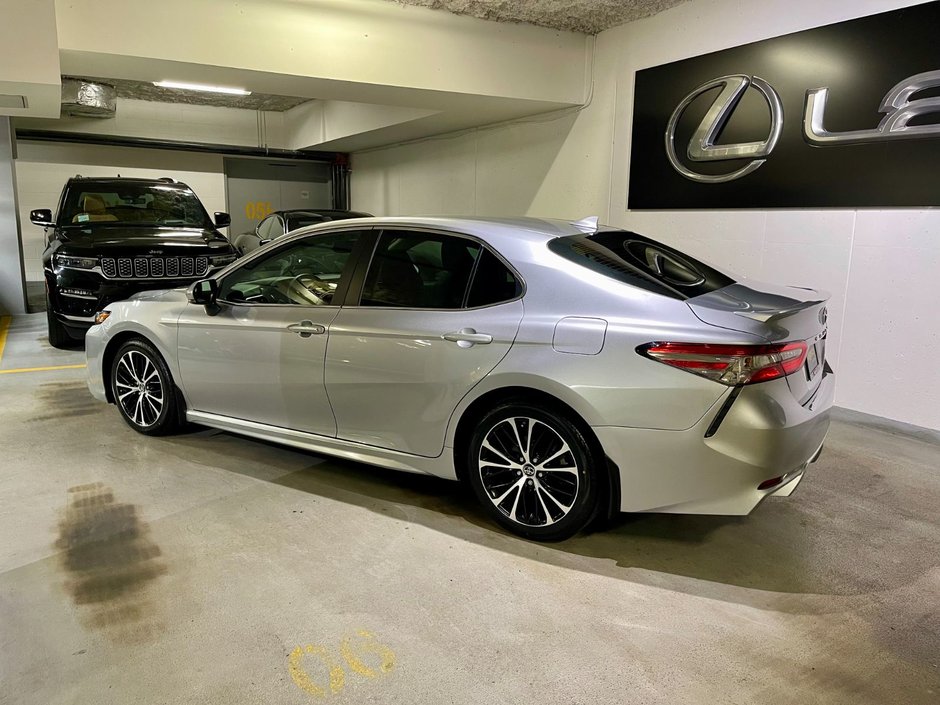 2018 Toyota CamryL-5