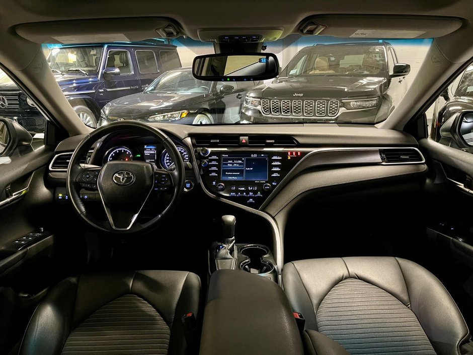 2018 Toyota CamryL-13